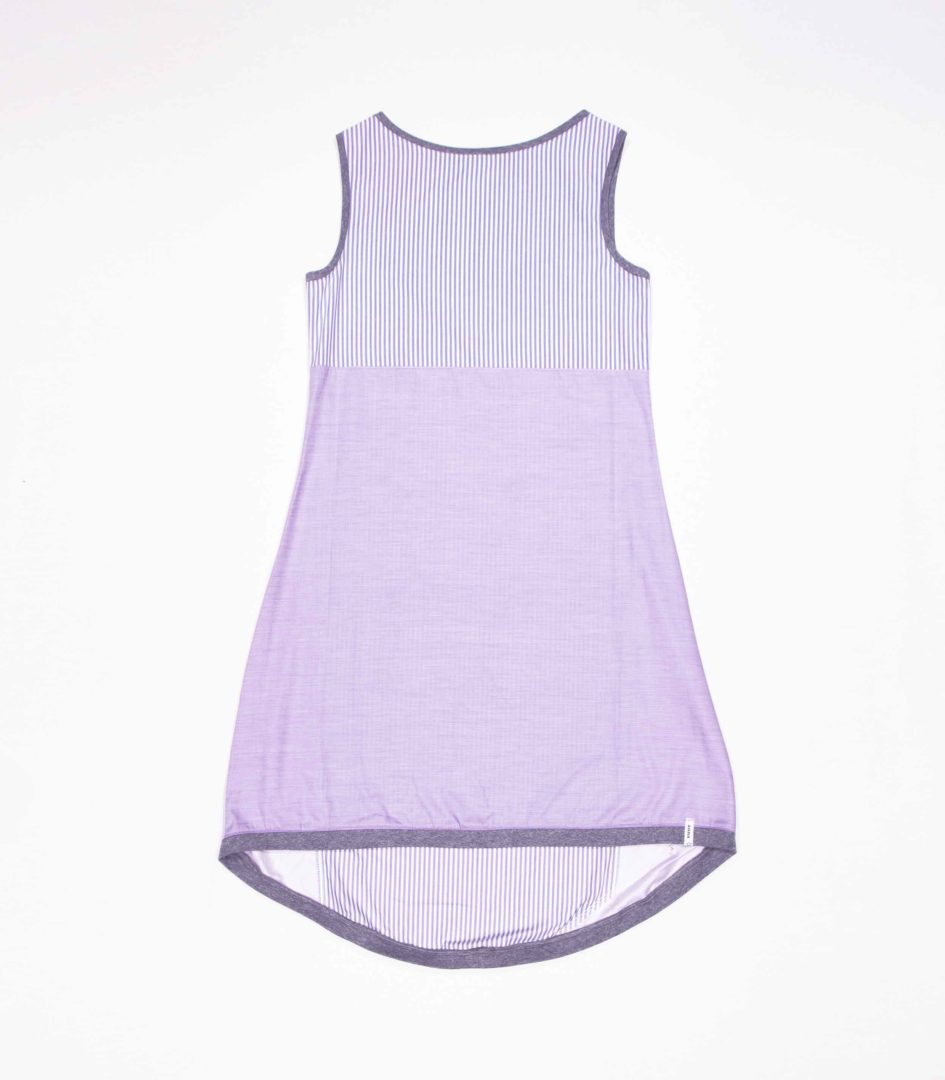 anna * pollack, Kleid Sonnenbrise flieder, Bündchen grau, Ansicht Vorne