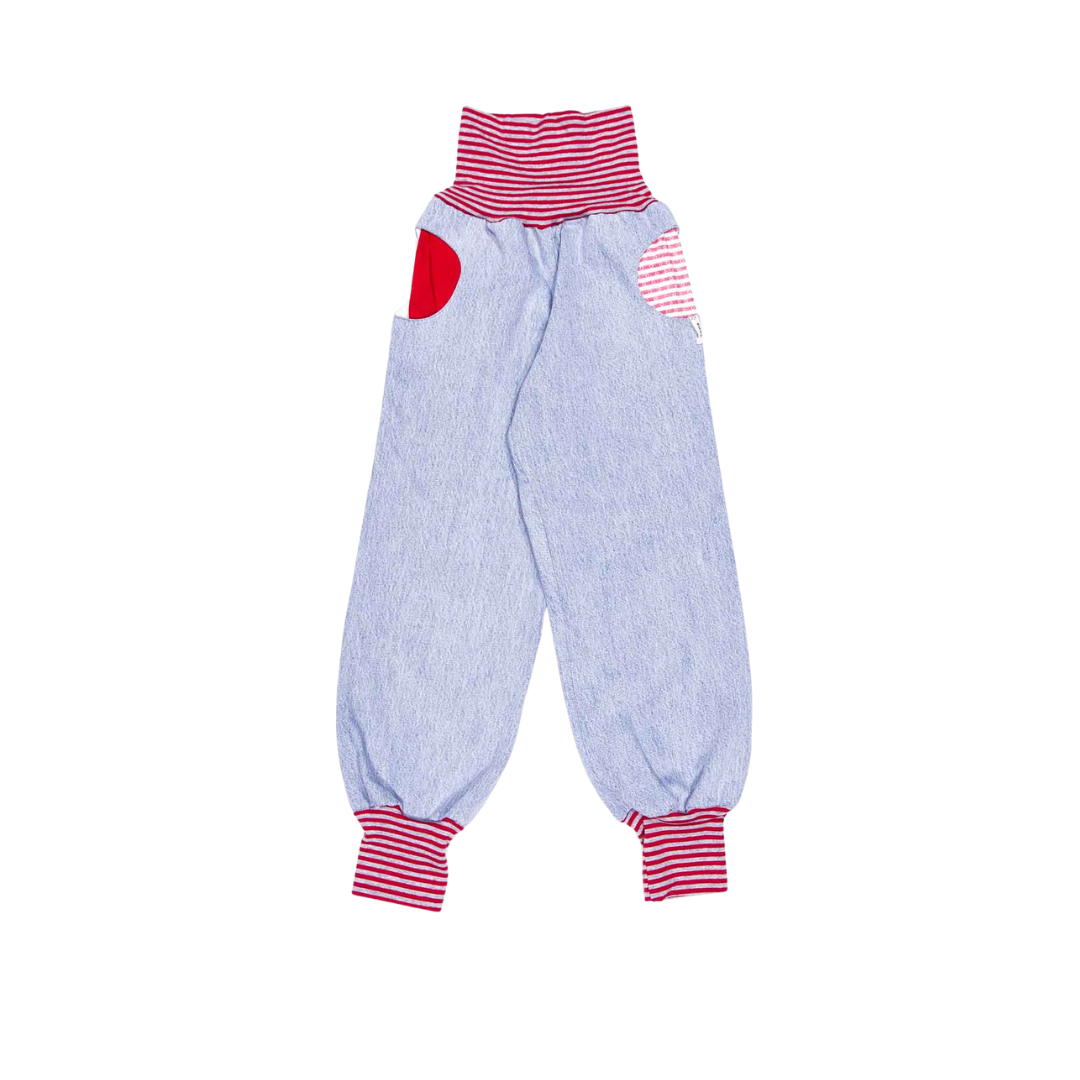 anna * pollack, Denim Piratenhose, Bund rot und Taschen rot-grau geringelt