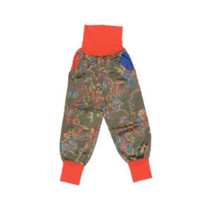 anna * pollack, PIratenhose olivgrün mit Muster, Bund in Orange, eine Tasche orange, eine Tasche blau