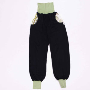 anna * pollack, PIratenhose Mixed, 134-152, Schwarz, Bund und Taschen Hellgrün