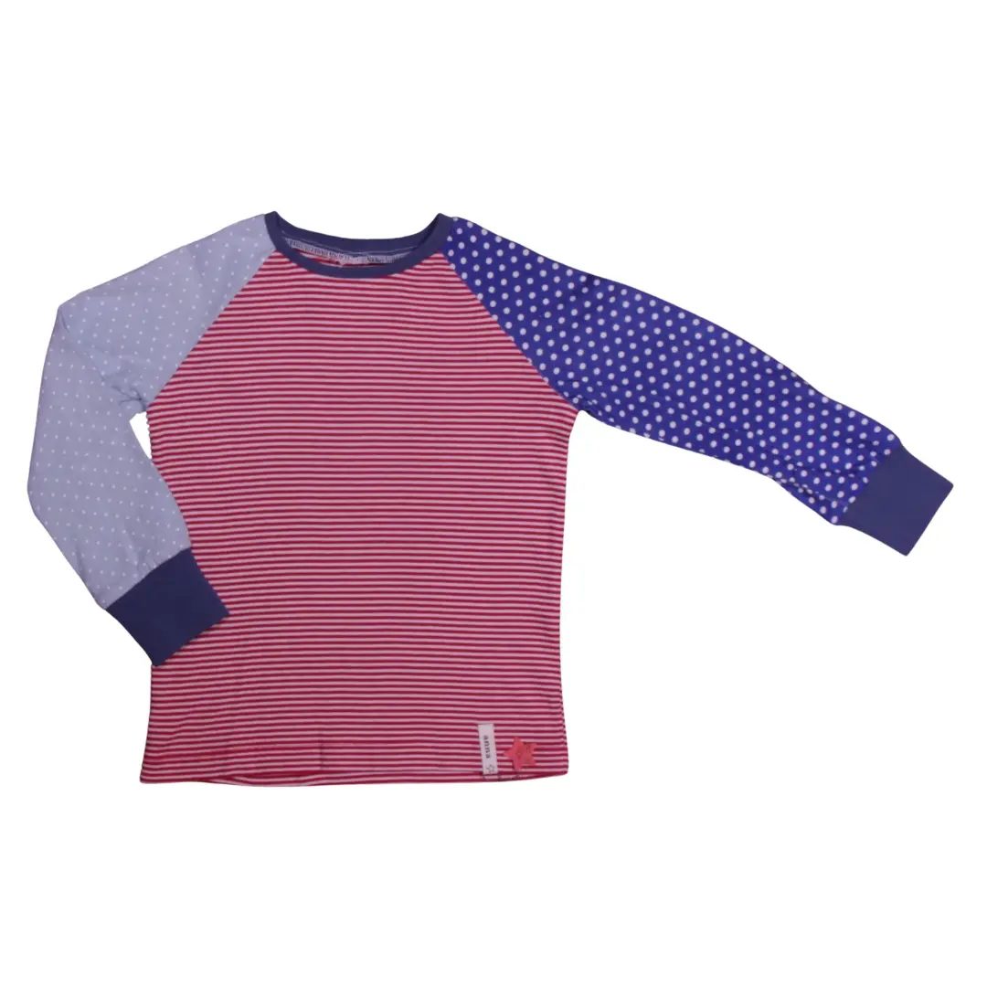 anna * pollack, T-Shirt, 92-98, rot blau, Vorderansicht, ein Ärmel ausgestreckt