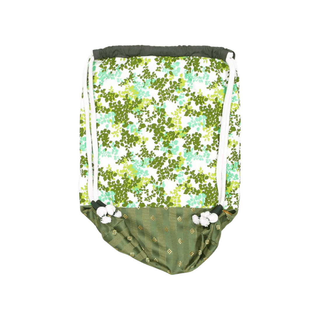anna * pollack, Beutelbag, Oberteil grüne Blätter, Unterteil grün mit Muster, Träger cremefarben, Ansicht flach liegend