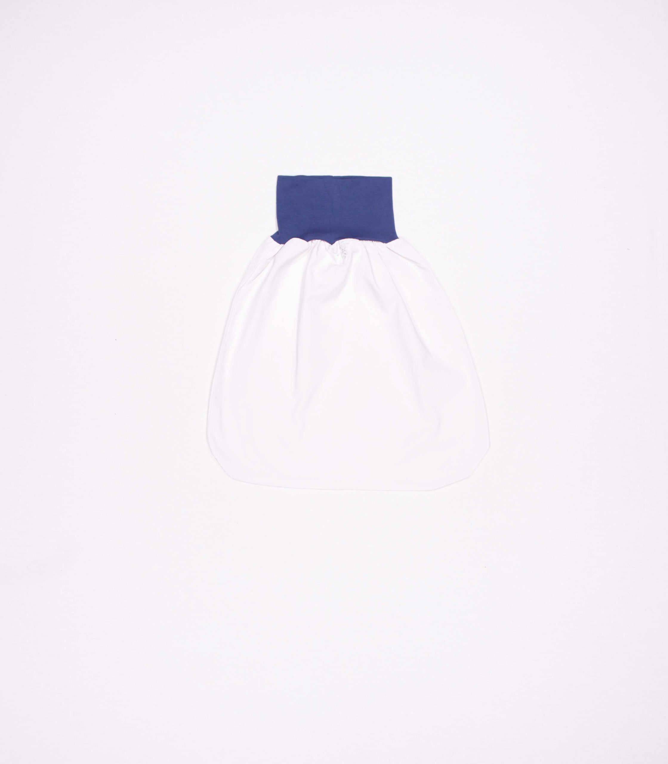 anna * pollack, Pucksack/Schlafsack, weiß, hauchdünn ungefüttert, Bund fernblau