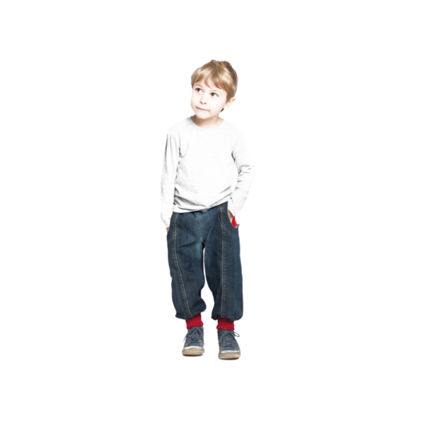 anna * pollack, Bub mit einer Denim Piratenhose, Bund und Taschen rot