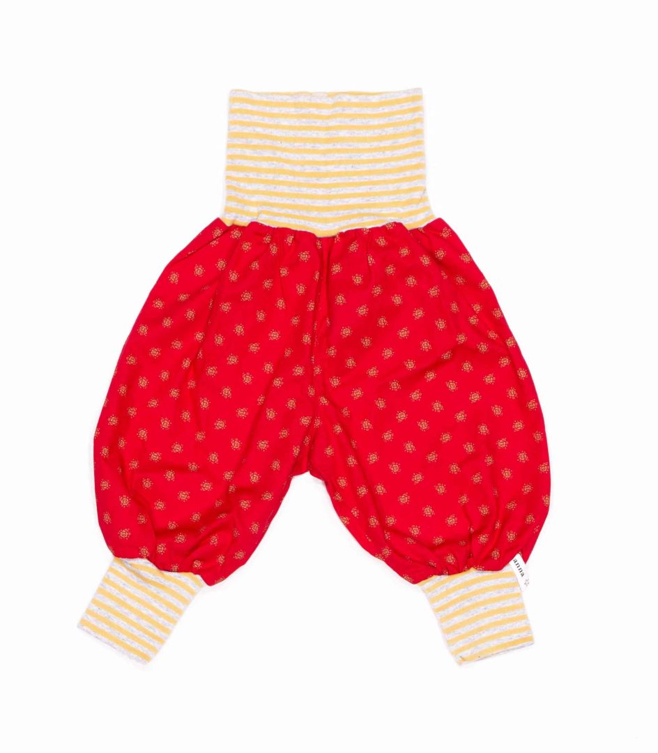 anna * pollack, Dirndl Piratenhose, rot, Bund gelb-grau geringelt