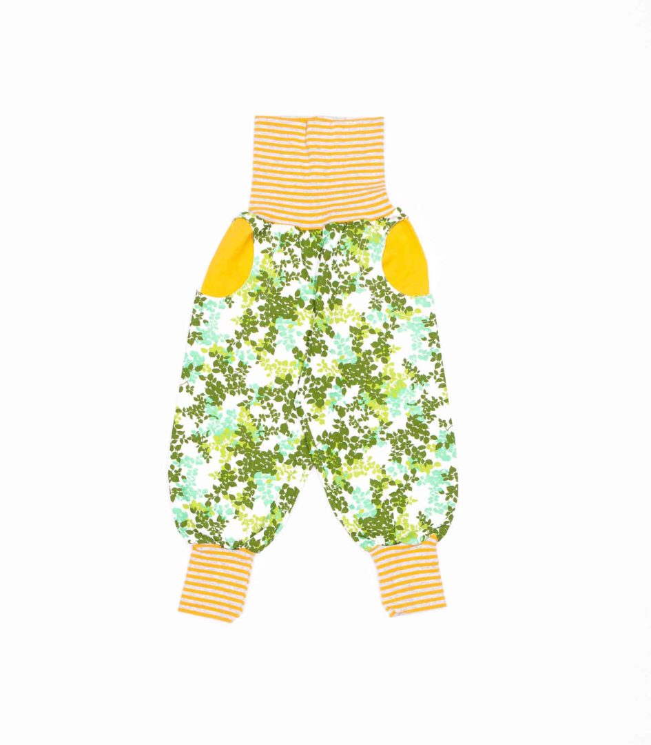 anna * pollack, PIratenhose Mixed, 80-116, Blätter gr+m, Bund gelb-grau geringelt und Taschen gelb