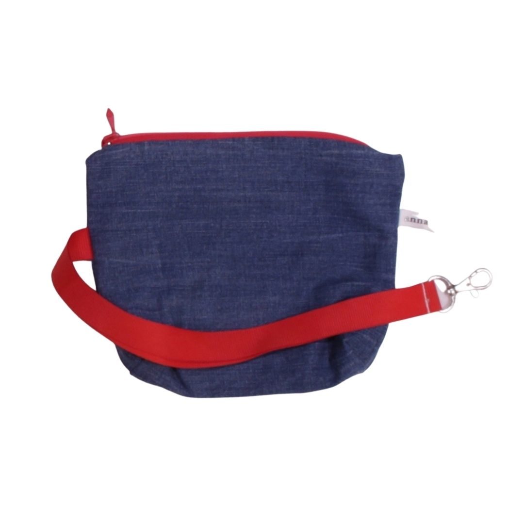 anna * pollack, Täschchen Denim blau, gefüttert, mit Zipp und Gurt