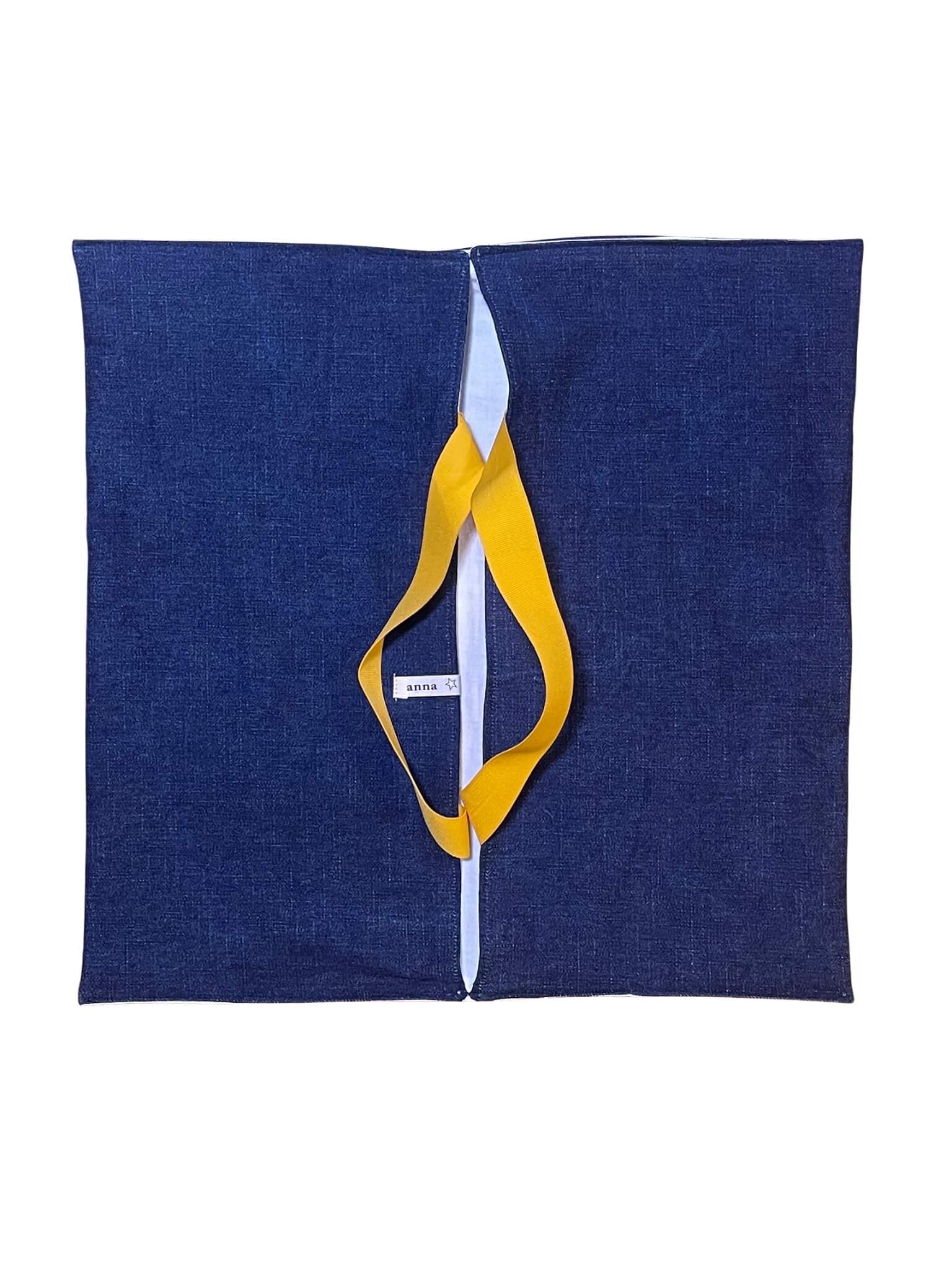 anna * pollack, Cake Boy, Kuchen-, Torte-, Quiche- oder Pizzatragetasche, Denim blau, Griff gelb