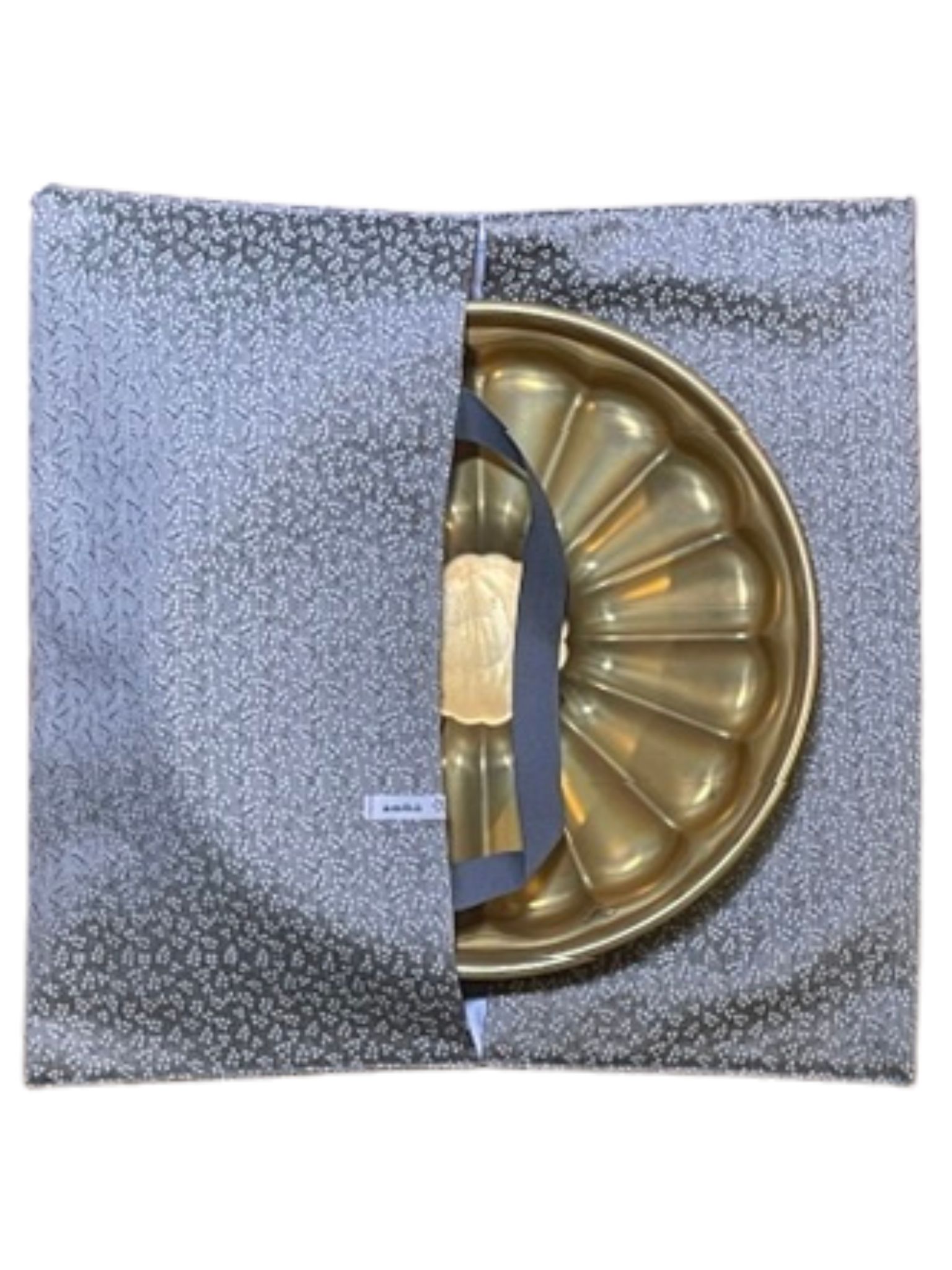 anna * pollack, Cake Boy, Kuchen-, Torte-, Quiche- oder Pizzatragetasche, Baumwolle silber geblümt, Kuchenform halb sichtbar